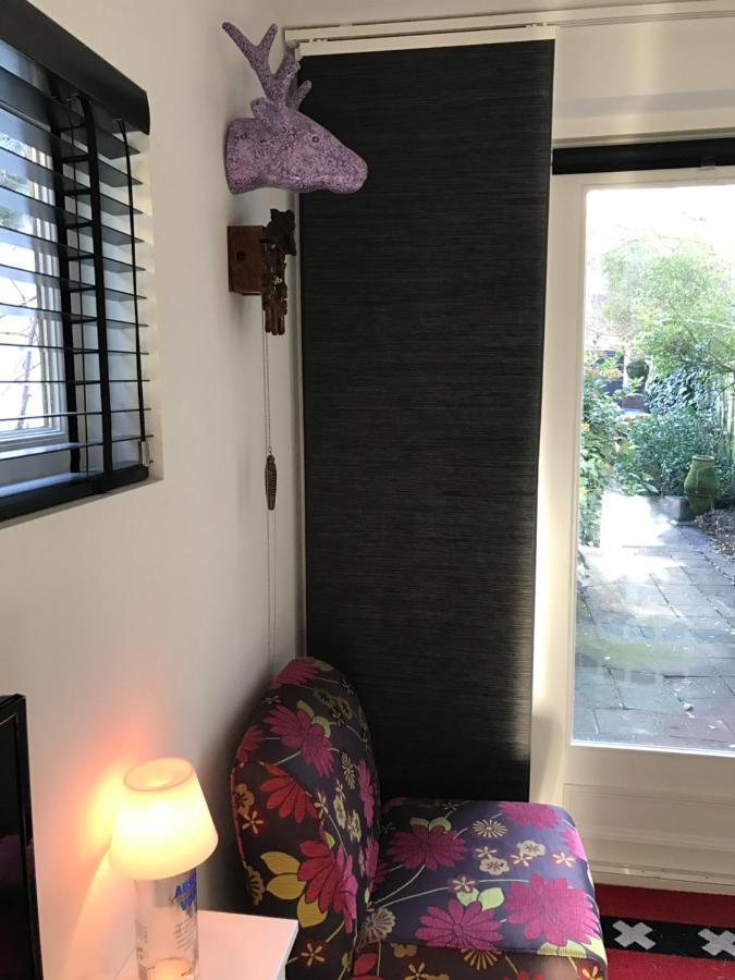 デン・ハーグ Boutique Hide & Seek, Bed & Beach Bed & Breakfast エクステリア 写真